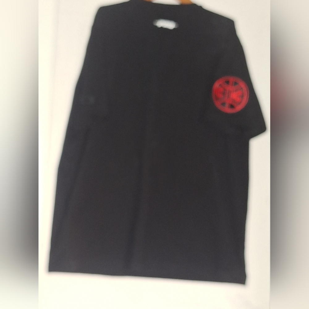 Detroit Pistons Black T-Shirt - Picture 2 of 8